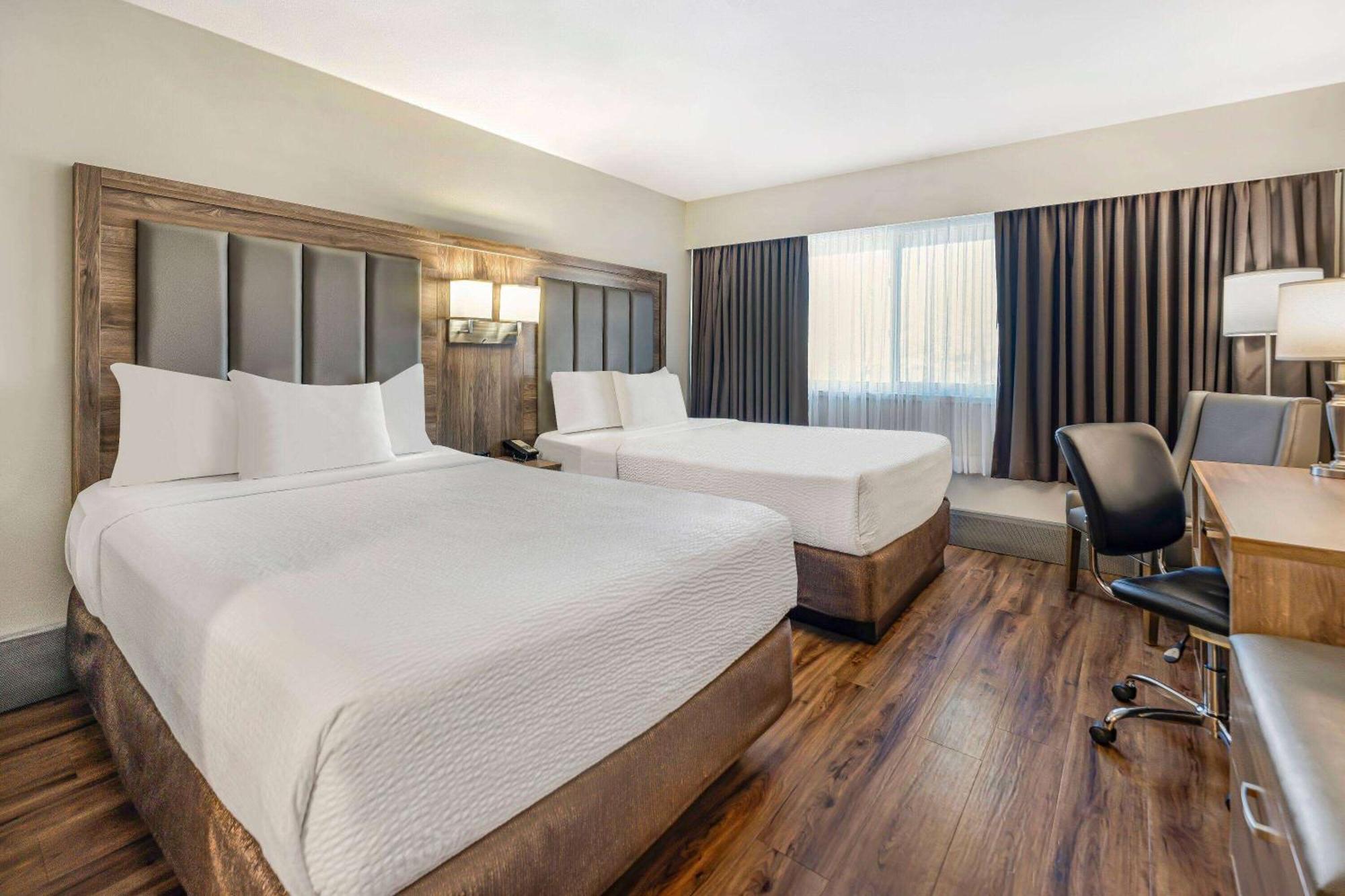 Days Inn By Wyndham Victoria On The Harbour Bagian luar foto